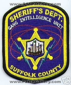 Suffolk County Sheriff's Department Gang Intelligence Unit (Massachusetts)
Thanks to apdsgt for this scan.
Keywords: sheriffs dept