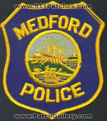 Medford Police
Thanks to EmblemAndPatchSales.com for this scan.
Keywords: massachusetts