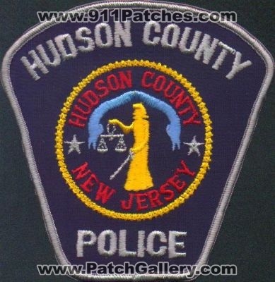 Hudson County Police
Thanks to EmblemAndPatchSales.com for this scan.
Keywords: new jersey