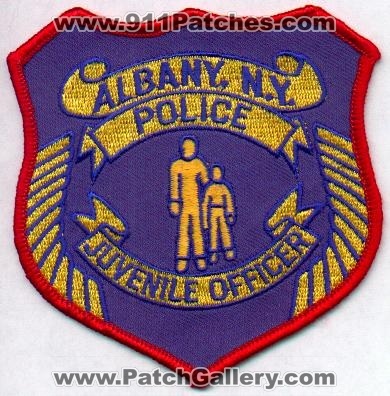Albany Police Juvenile Officer
Thanks to EmblemAndPatchSales.com for this scan.
Keywords: new york