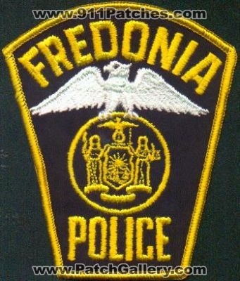 Fredonia Police
Thanks to EmblemAndPatchSales.com for this scan.
Keywords: new york