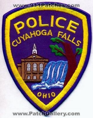 Cuyahoga Falls Police
Thanks to EmblemAndPatchSales.com for this scan.
Keywords: ohio