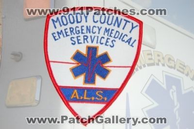 Moody County Emergency Medical Services ALS (South Dakota)
Thanks to Perry West for this picture.
Keywords: ems a.l.s.