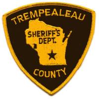 Trempealeau County Sheriff's Dept (Wisconsin)
Thanks to BensPatchCollection.com for this scan.
Keywords: sheriffs department