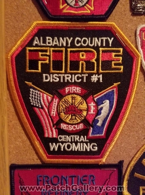 Albany County Fire District 1 Patch (Wyoming)
Thanks to Jeremiah Herderich for the picture.
Keywords: co. dist. number no. #1 rescue department dept. central