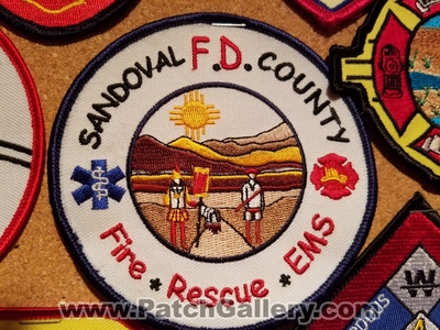 Sandoval County Fire Department Patch (New Mexico)
Thanks to Jeremiah Herderich for the picture.
Keywords: co. dept. rescue ems