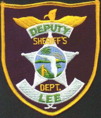 Lee County Sheriff's Dept Deputy
Thanks to EmblemAndPatchSales.com for this scan.
Keywords: florida sheriffs department