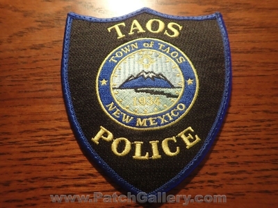 Taos Police Department Patch (New Mexico)
Thanks to Jeremiah Herderich for the picture.
Keywords: town of dept. 1934