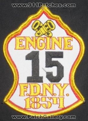 FDNY Fire Engine 15 (New York)
Thanks to derek141 for this picture.
Keywords: department