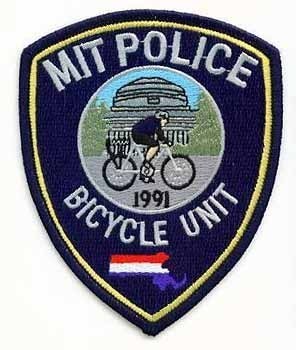MIT Police Bicycle Unit (Massachusetts)
Thanks to apdsgt for this scan.
Keywords: institute of technology