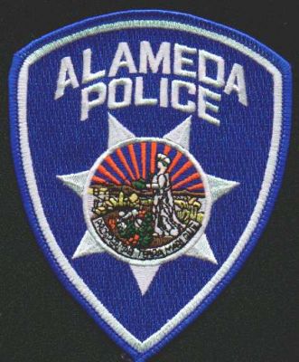 Alameda Police
Thanks to EmblemAndPatchSales.com for this scan.
Keywords: california