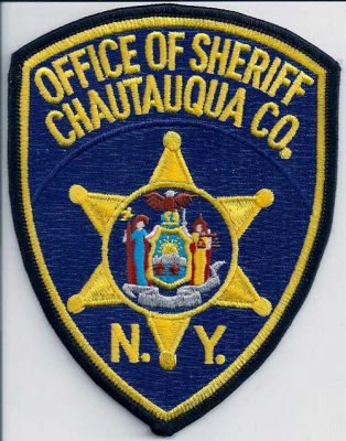 Chautauqua County Sheriff
Thanks to EmblemAndPatchSales.com for this scan.
Keywords: new york office of