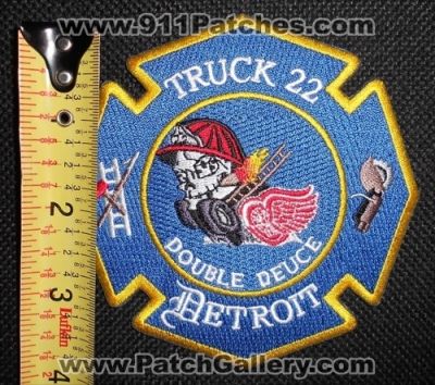 Detroit Fire Department Truck 22 (Michigan)
Thanks to Matthew Marano for this picture.
Keywords: dept. red wings