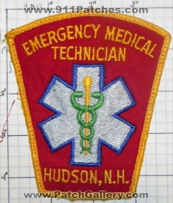 Hudson Emergency Medical Technician (New Hampshire)
Thanks to swmpside for this picture.
Keywords: emt ems n.h. nh