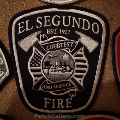 El Segundo Fire Department Patch (California) (Confirmed)
Picture By: PatchGallery.com
Thanks to Jeremiah Herderich
Keywords: dept. est. 1917 courtesy and service