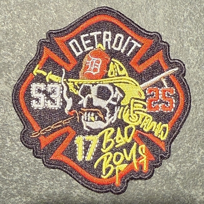 Detroit Fire Department Engine 53 Ladder 25 Chief 17 Patch (Michigan)
Picture: PatchGallery.com
Thanks to Jeremiah Herderich
Keywords: dept. dfd bad boys