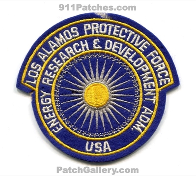 Los Alamos Protective Force Police Security Patch (New Mexico)
Scan By: PatchGallery.com
Keywords: national laboratory dept. of energy doe research and & development administration adm. usa