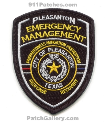 Pleasanton Emergency Management Fire Police Department Patch (Texas)
Scan By: PatchGallery.com
[b]Patch Made By: 911Patches.com[/b]
Keywords: city of em dept. preparedness mitigation prevention response recovery 1858