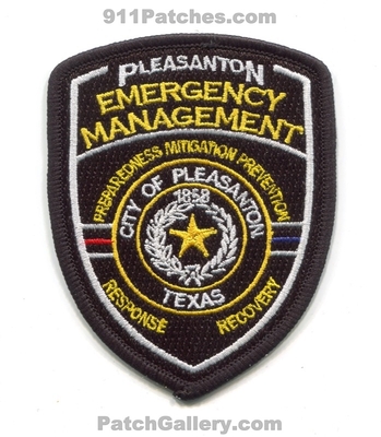 Pleasanton Emergency Management Fire Police Department Patch (Texas) (Hat Size)
Scan By: PatchGallery.com
[b]Patch Made By: 911Patches.com[/b]
Keywords: city of em dept. preparedness mitigation prevention response recovery 1858