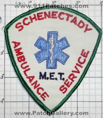 Schenectady Ambulance Service (New York)
Thanks to swmpside for this picture.
Keywords: m.e.t. met emergency medical services ems